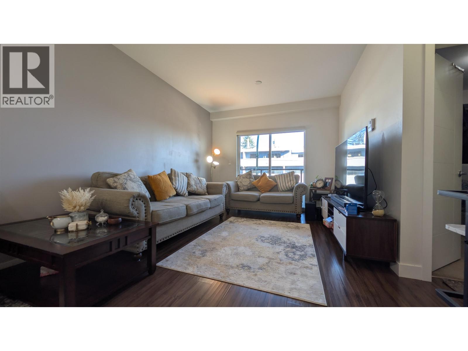 211 7727 Royal Oak Avenue, Burnaby, British Columbia  V5J 4K2 - Photo 8 - R3089085