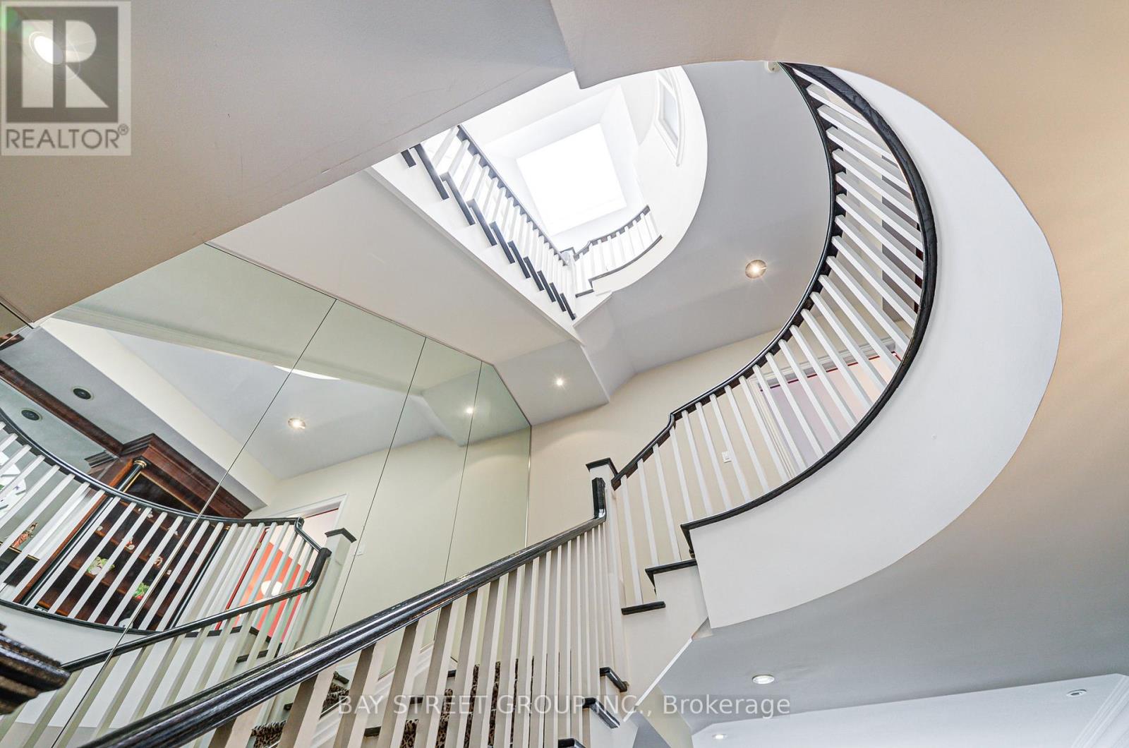 529 Davenport Road, Toronto, Ontario  M5R 3R5 - Photo 11 - C12781618