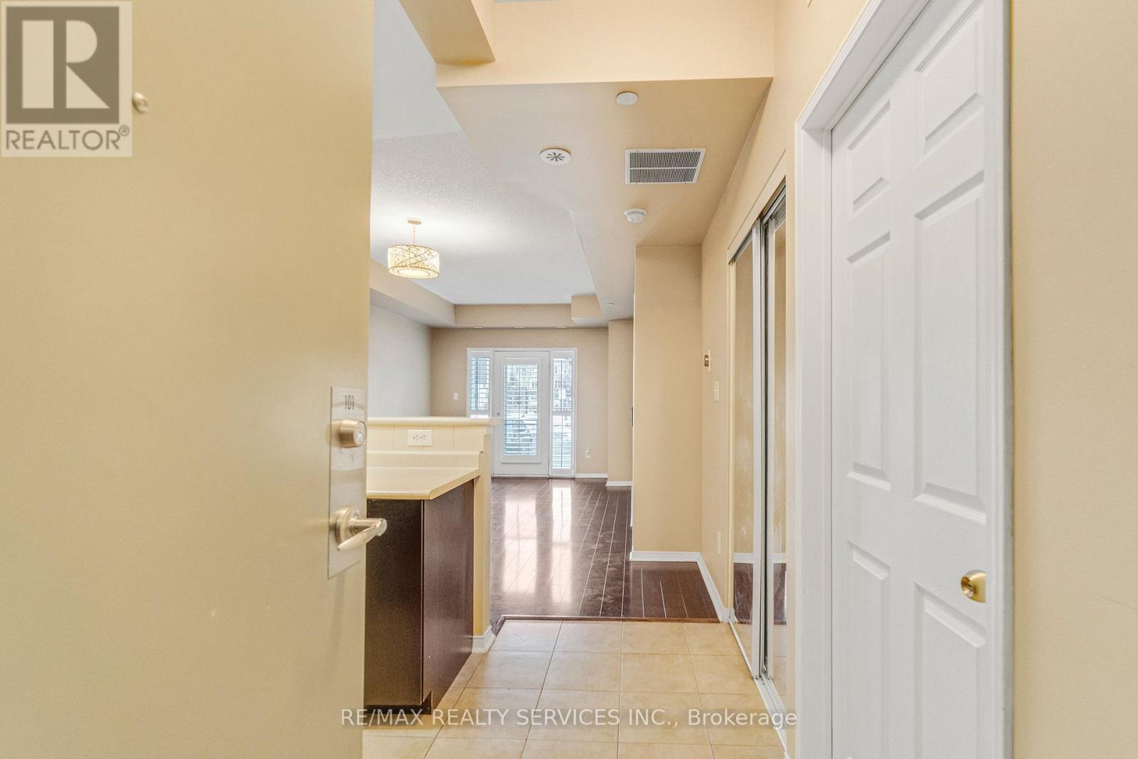 101 - 5150 Winston Churchill Boulevard, Mississauga, Ontario  L5M 0P1 - Photo 12 - W12527214