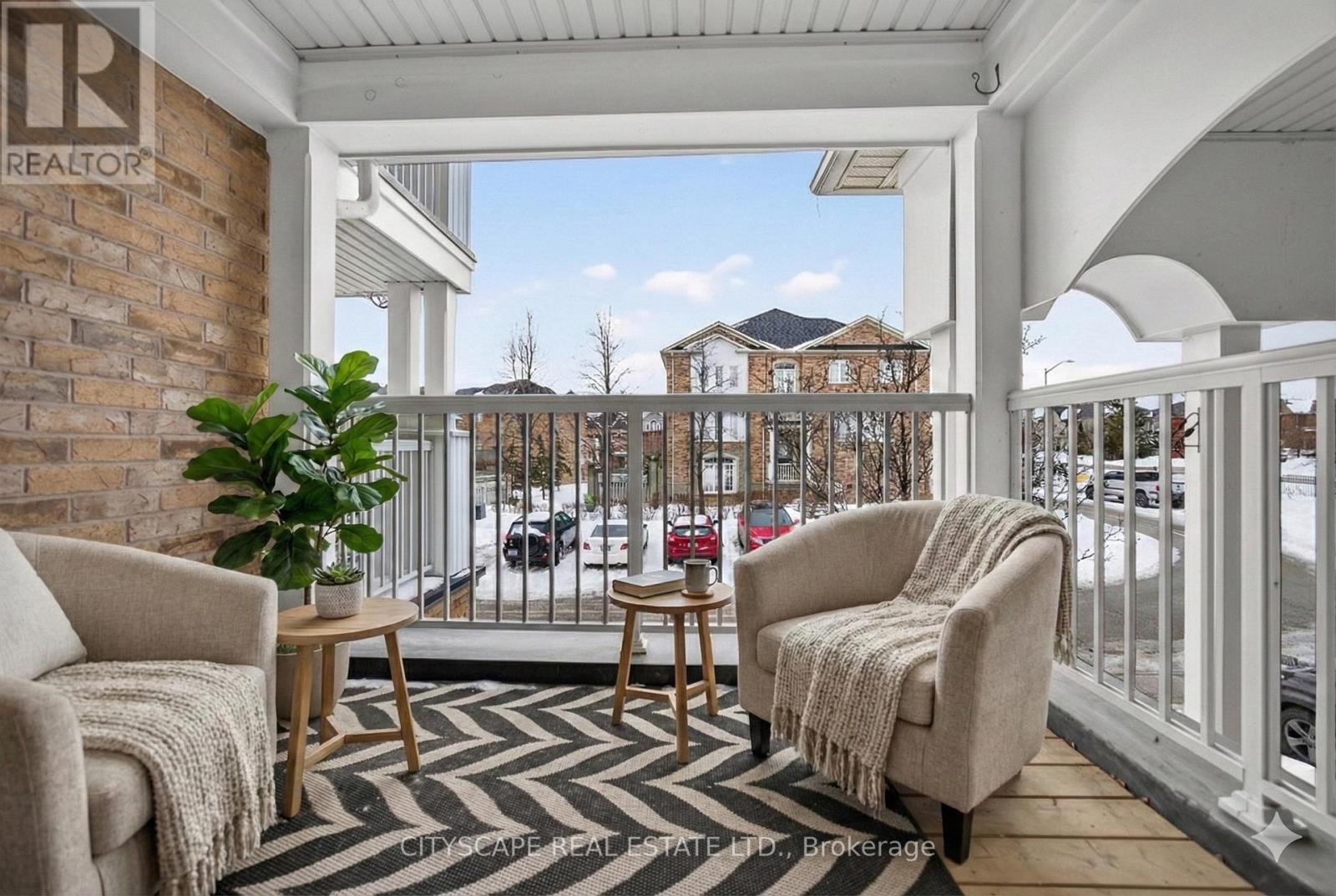 67 - 601 Shoreline Drive, Mississauga, Ontario  L5B 4K7 - Photo 2 - W12778758