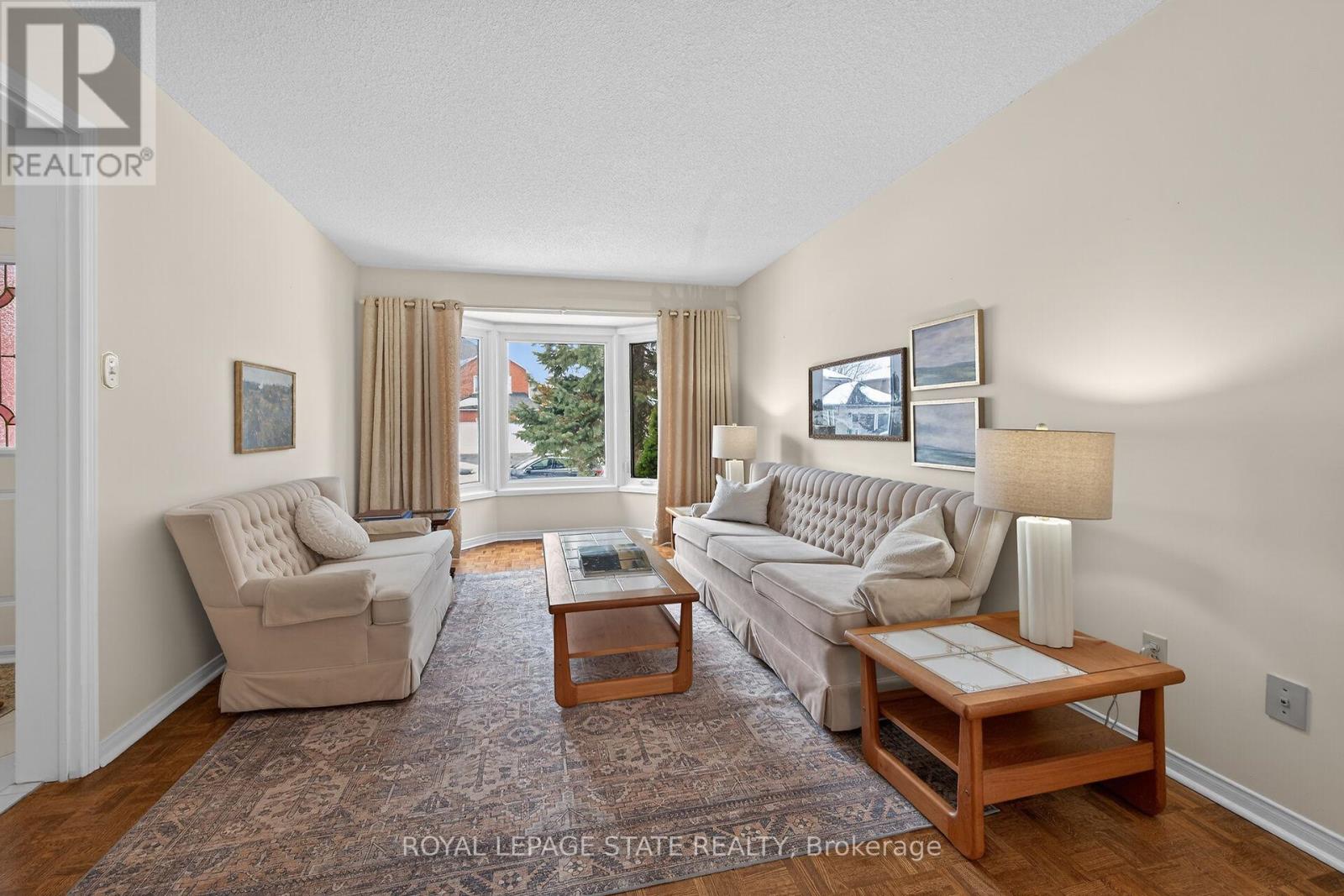 134 Huntingwood Avenue, Hamilton (Dundas), Ontario  L9H 6X7 - Photo 3 - X12777796