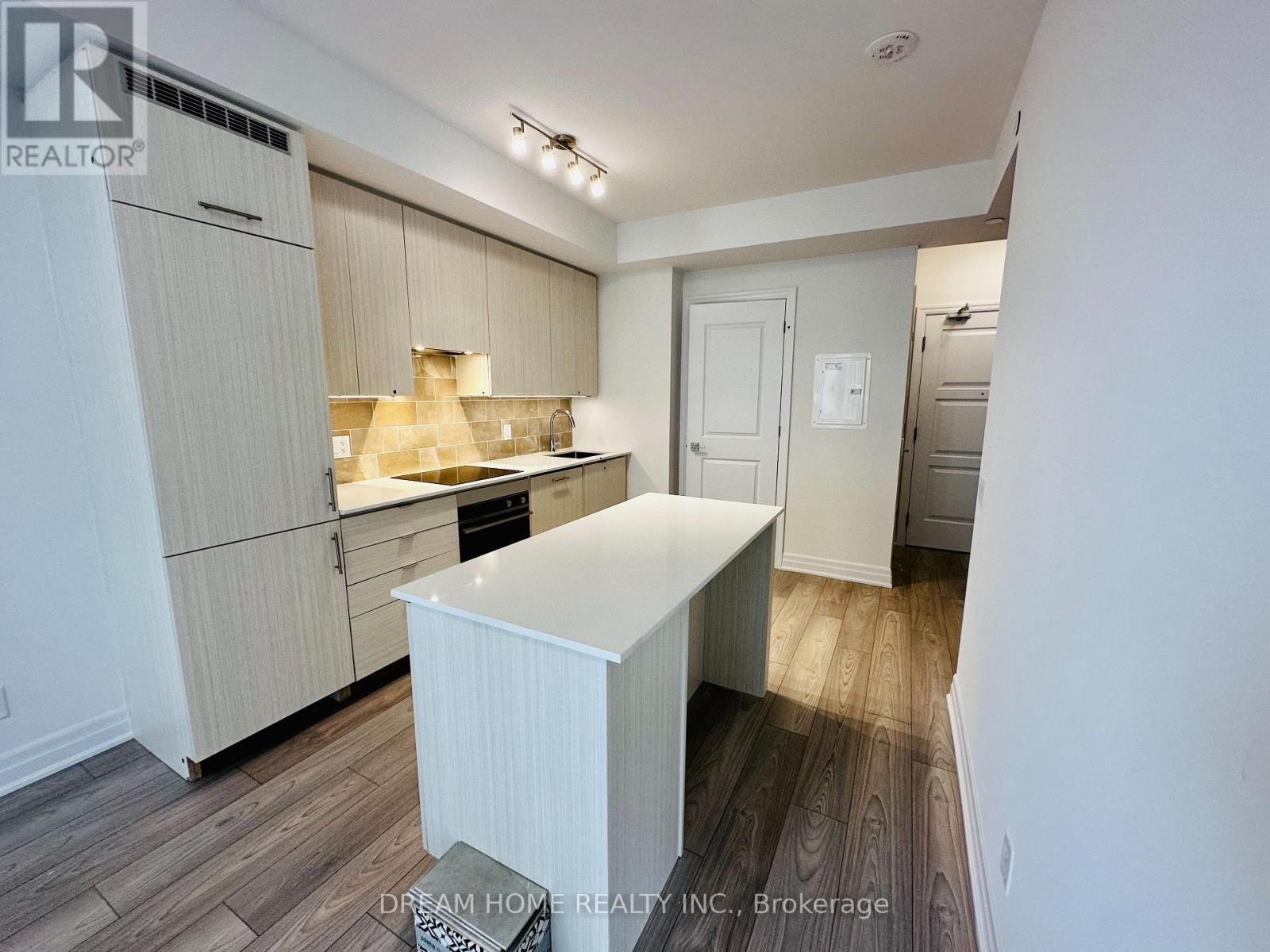 3203 - 36 Elm Drive W, Mississauga, Ontario  L5B 4M2 - Photo 6 - W12781604