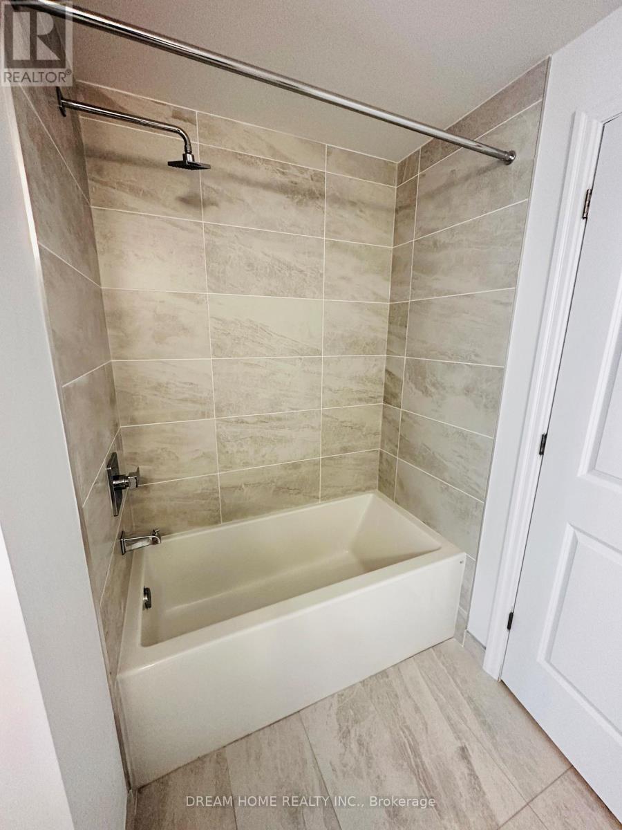 3203 - 36 Elm Drive W, Mississauga, Ontario  L5B 4M2 - Photo 9 - W12781604