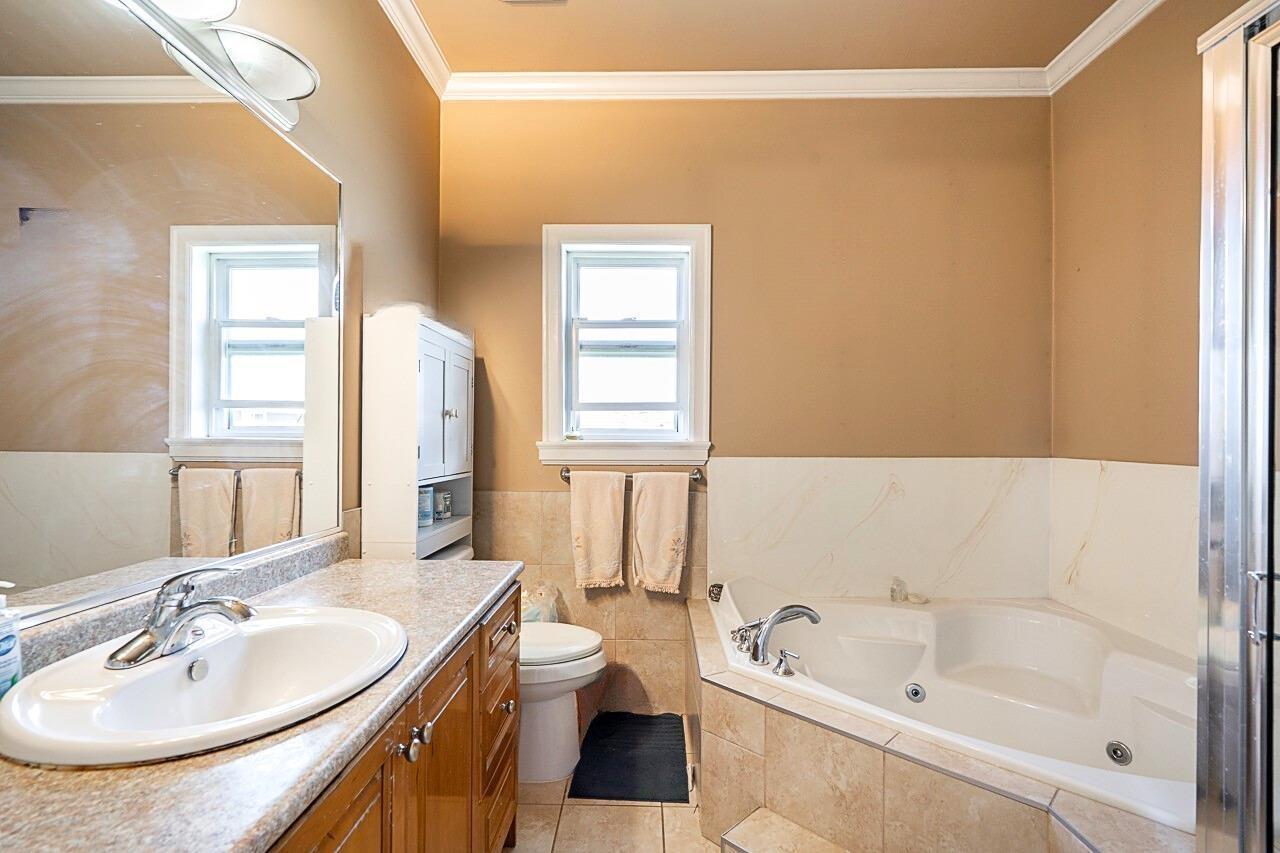 12967 106a Avenue, Surrey, British Columbia  V3T 2E3 - Photo 19 - R3079346