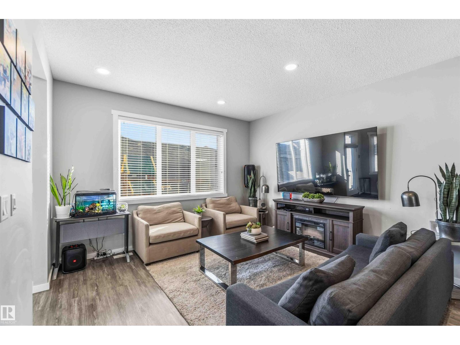 1908 25 St Nw, Edmonton, Alberta  T6T 2H7 - Photo 6 - E4472969