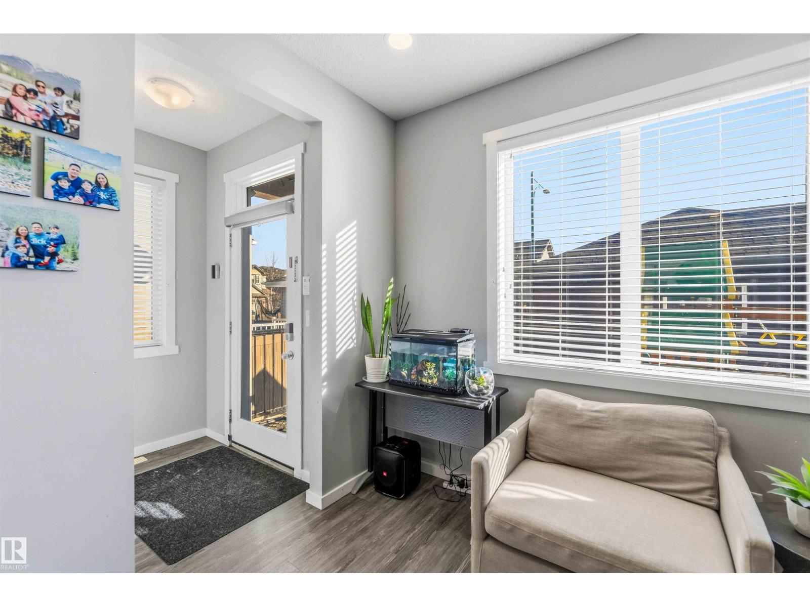 1908 25 St Nw, Edmonton, Alberta  T6T 2H7 - Photo 5 - E4472969