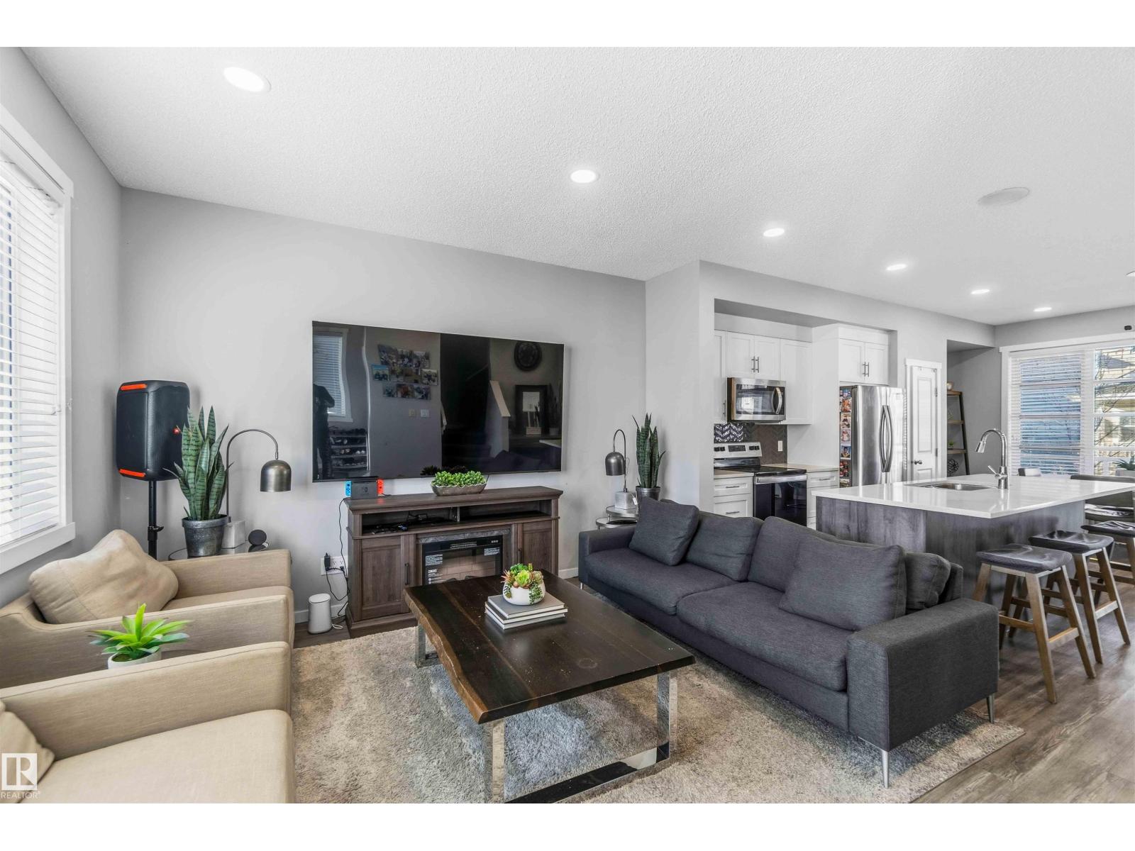 1908 25 St Nw, Edmonton, Alberta  T6T 2H7 - Photo 7 - E4472969