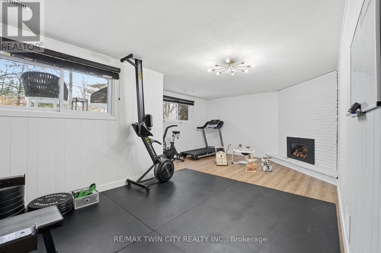 45 Parkside Drive, Brantford, Ontario  N3T 5G3 - Photo 23 - X12781616