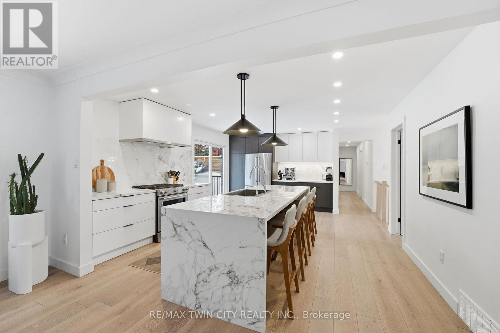 45 Parkside Drive, Brantford, Ontario  N3T 5G3 - Photo 6 - X12781616