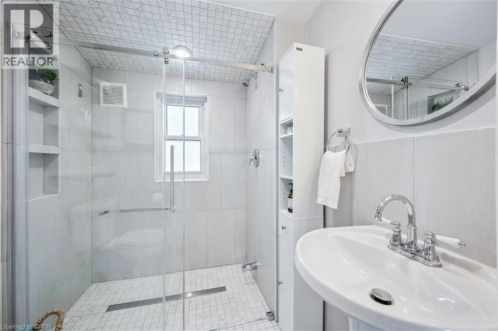 126 Pandora Avenue N, Kitchener, Ontario  N2H 3C8 - Photo 22 - 40804315