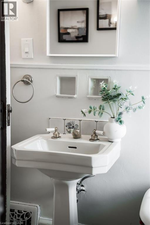 126 Pandora Avenue N, Kitchener, Ontario  N2H 3C8 - Photo 30 - 40804315