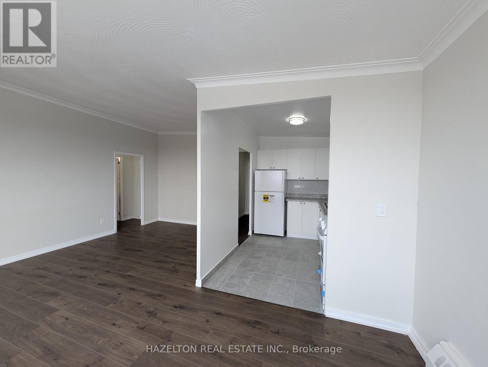 701 - 57 Parkwoods Village Drive, Toronto, Ontario  M3A 2X3 - Photo 2 - C12768632