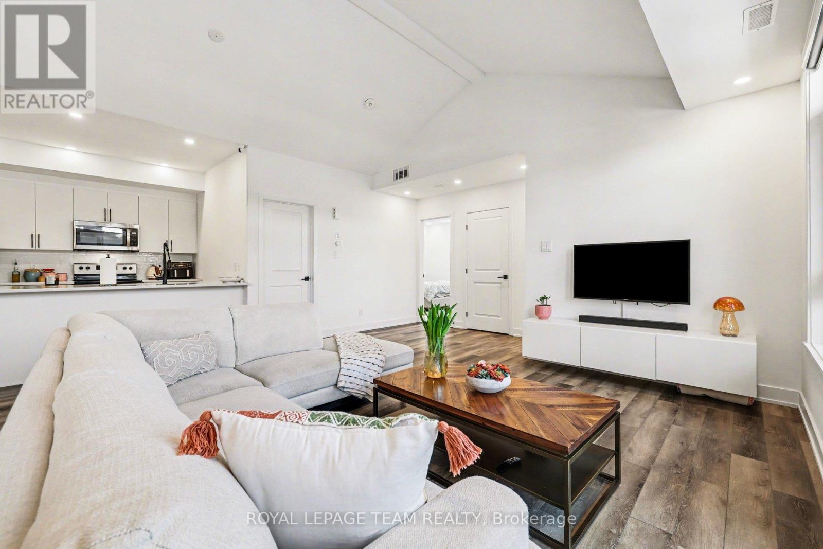 I - 35 Overberg Way, Ottawa, Ontario  K2S 0W1 - Photo 6 - X12781630