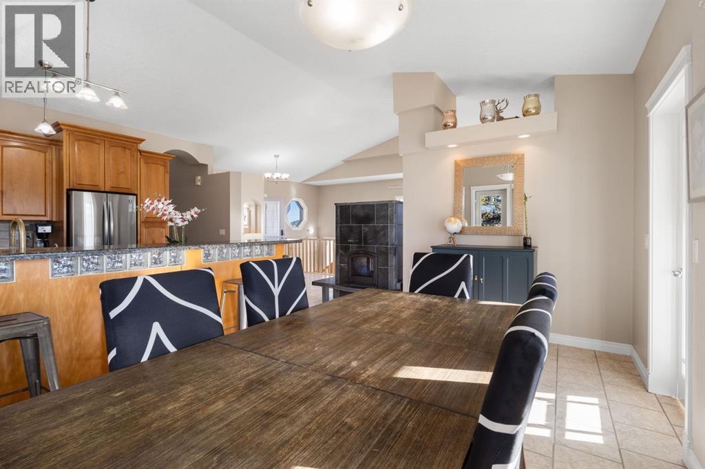 149 Sharp Hill Drive, Rural Rocky View County, Alberta  T4A 0P1 - Photo 11 - A2284437