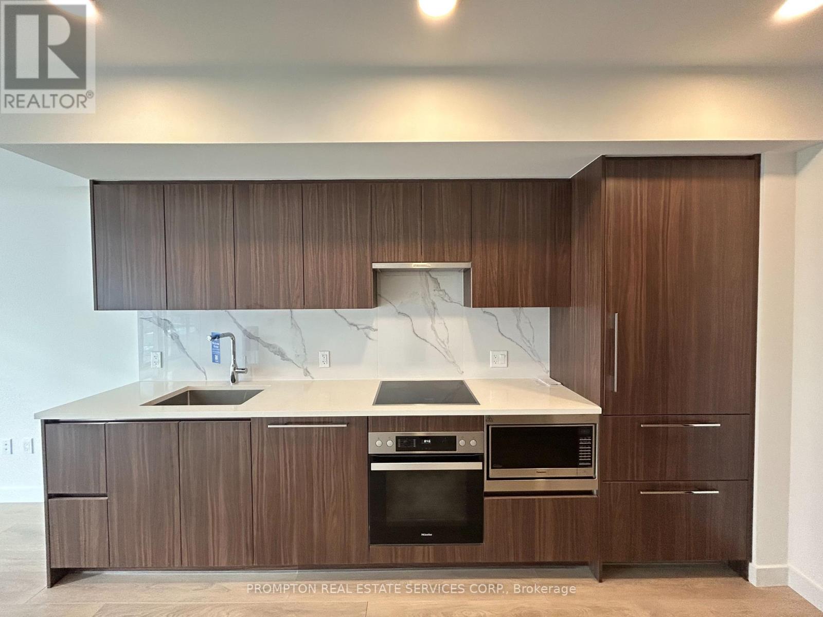 1015 - 1 Concord Cityplace Way, Toronto, Ontario  M5V 0X3 - Photo 13 - C12781672