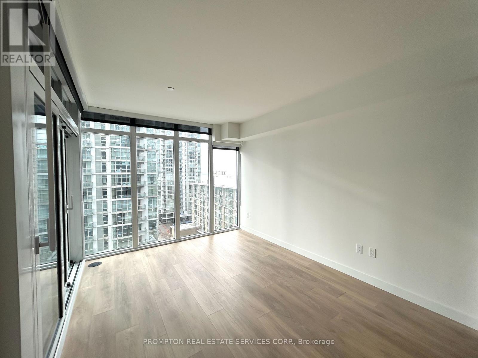 1015 - 1 Concord Cityplace Way, Toronto, Ontario  M5V 0X3 - Photo 14 - C12781672