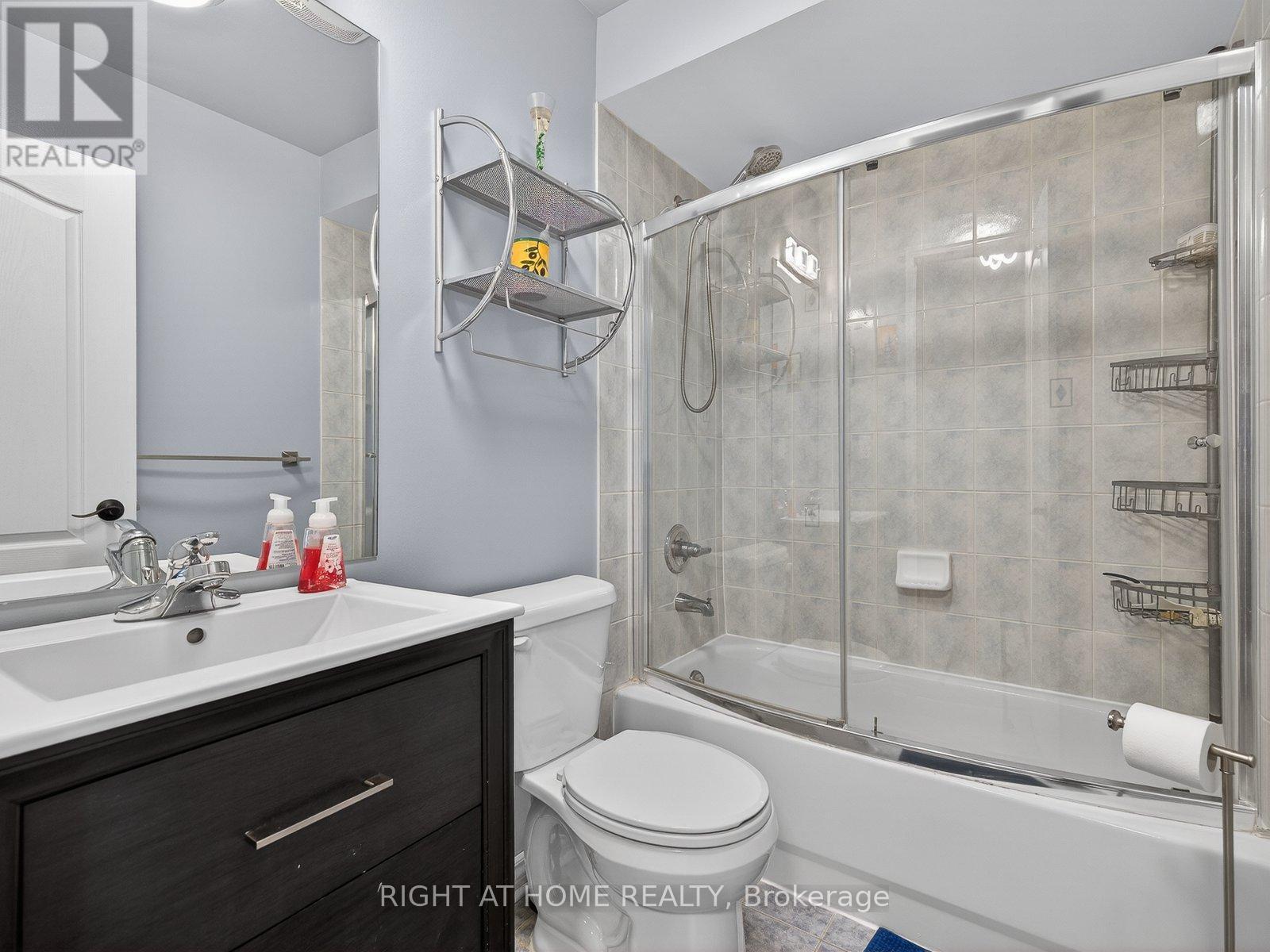 349 Wood Duck Lane, Newmarket, Ontario  L3X 2X8 - Photo 22 - N12781668