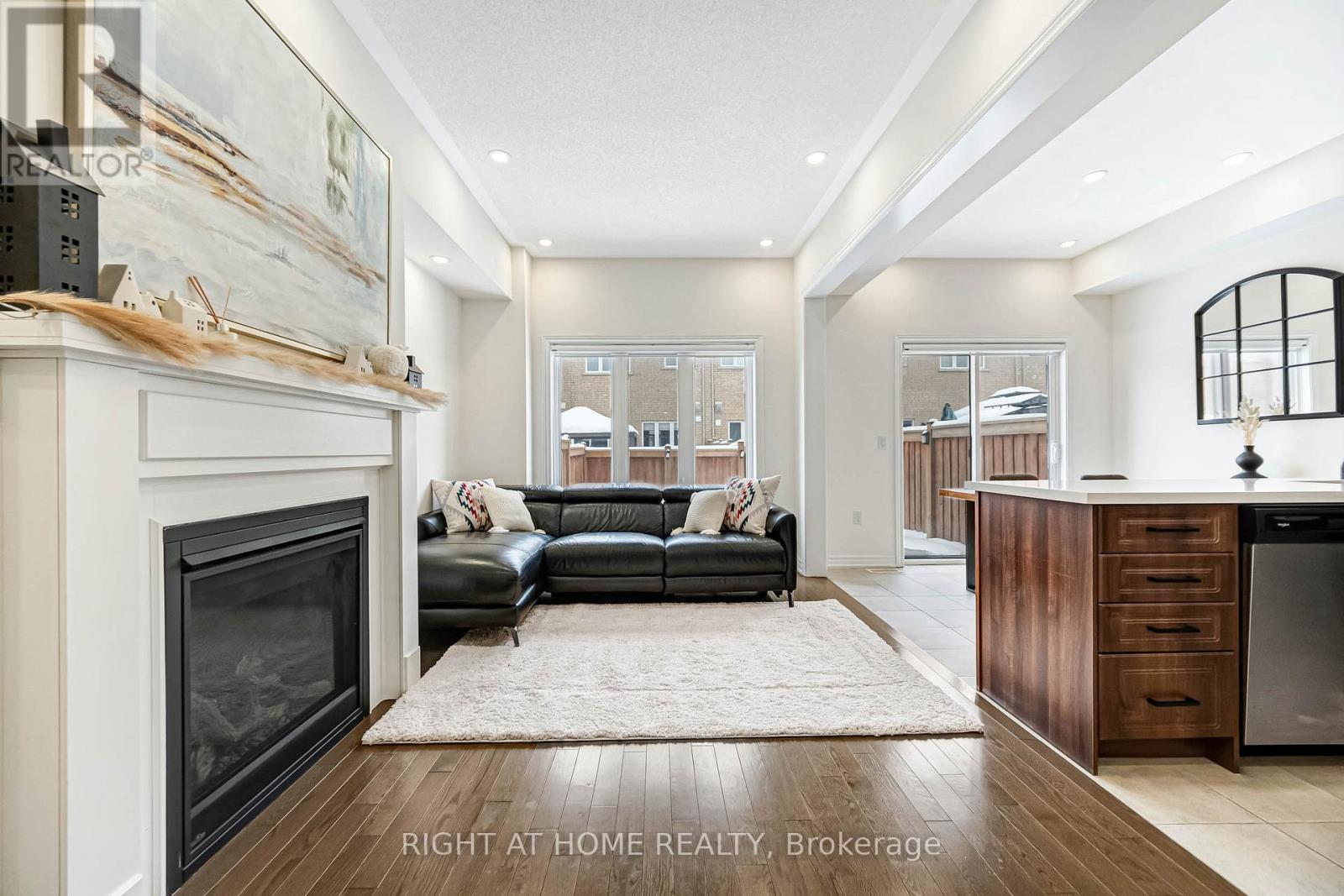 52 Veterans Street, Bradford West Gwillimbury, Ontario  L3Z 4L4 - Photo 16 - N12781670