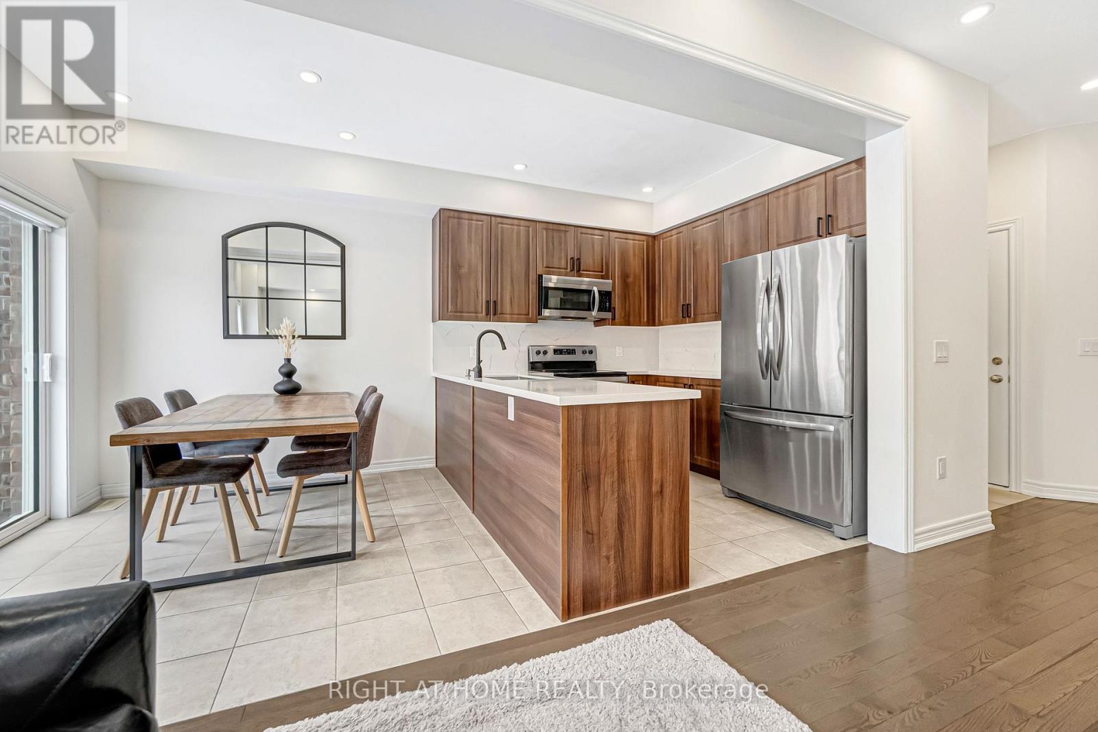 52 Veterans Street, Bradford West Gwillimbury, Ontario  L3Z 4L4 - Photo 18 - N12781670