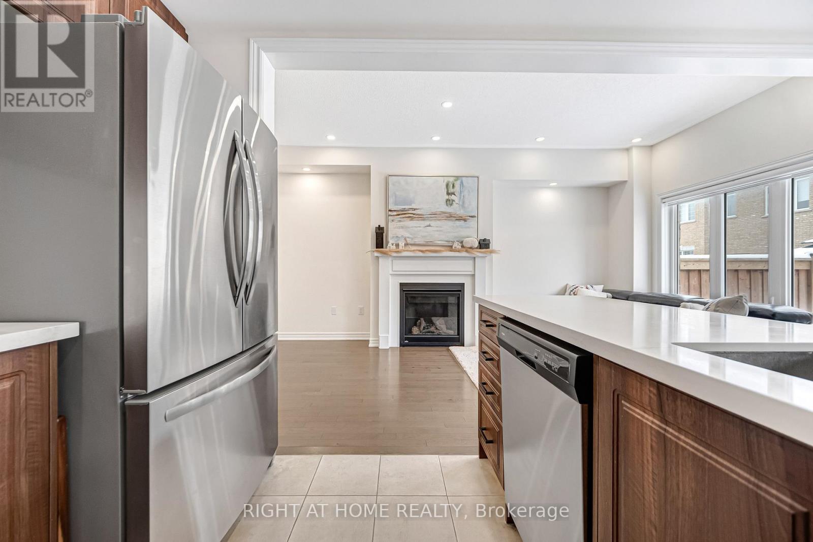 52 Veterans Street, Bradford West Gwillimbury, Ontario  L3Z 4L4 - Photo 24 - N12781670