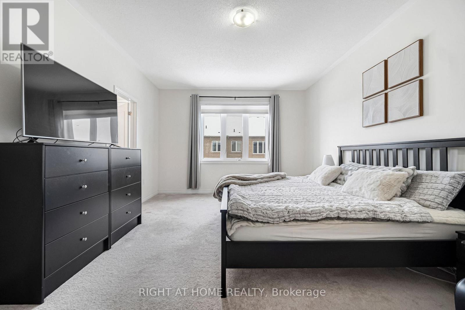 52 Veterans Street, Bradford West Gwillimbury, Ontario  L3Z 4L4 - Photo 32 - N12781670