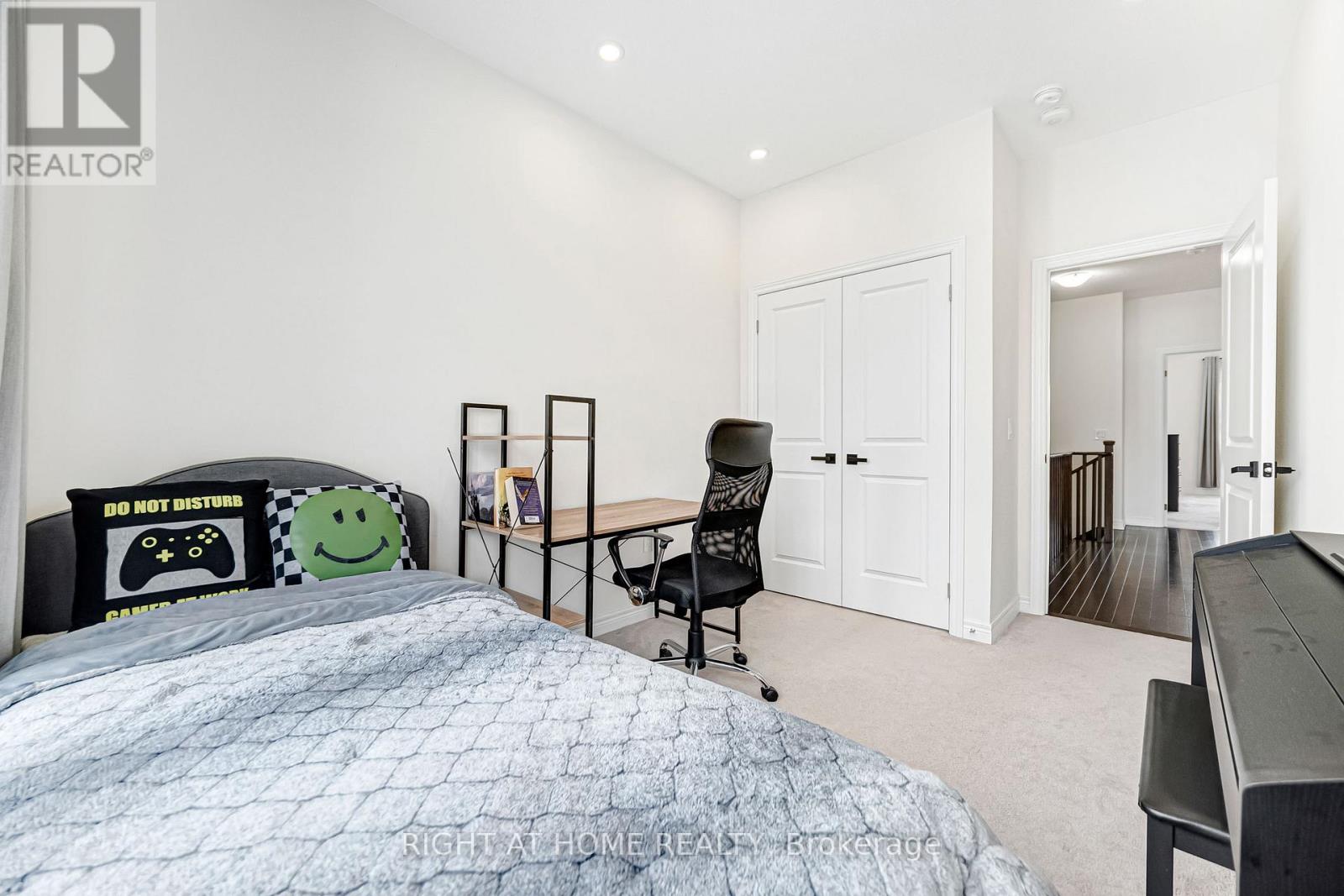 52 Veterans Street, Bradford West Gwillimbury, Ontario  L3Z 4L4 - Photo 40 - N12781670