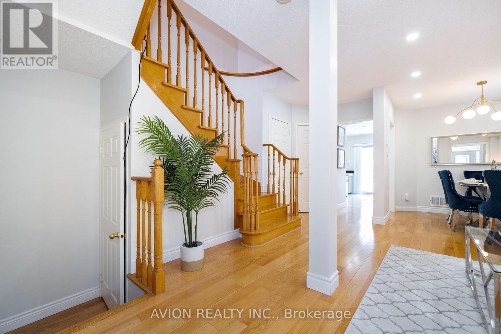 27 Indigo Street, Richmond Hill, Ontario  L4S 1W1 - Photo 6 - N12781684