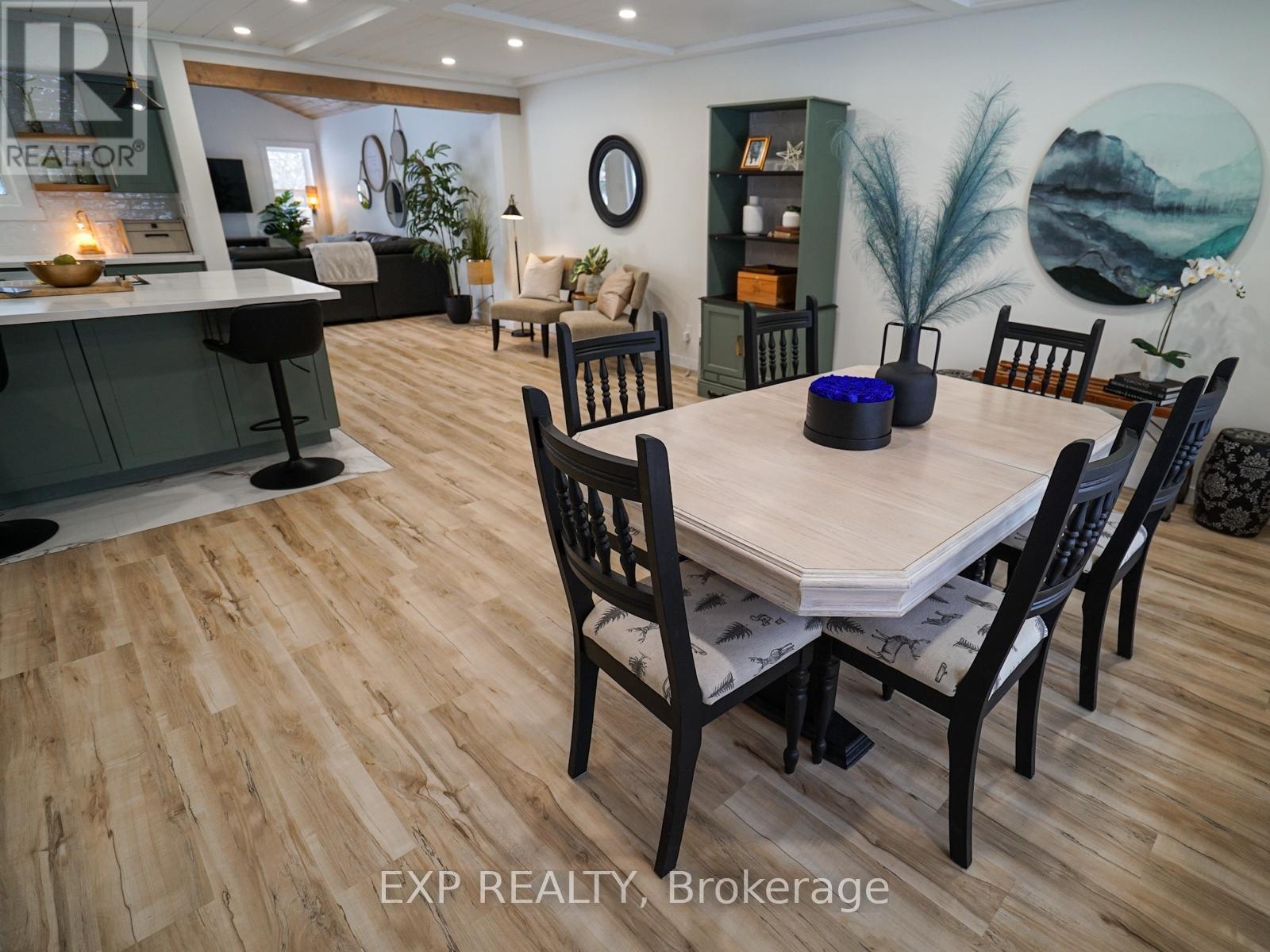 92 Mary Street, Clearview, Ontario  L0M 1G0 - Photo 16 - S12781686