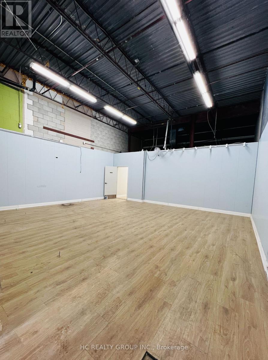 13 - 25 West Beaver Creek Road W, Richmond Hill (Beaver Creek Business Park), Ontario  L4B 1K4 - Photo 2 - N12640064