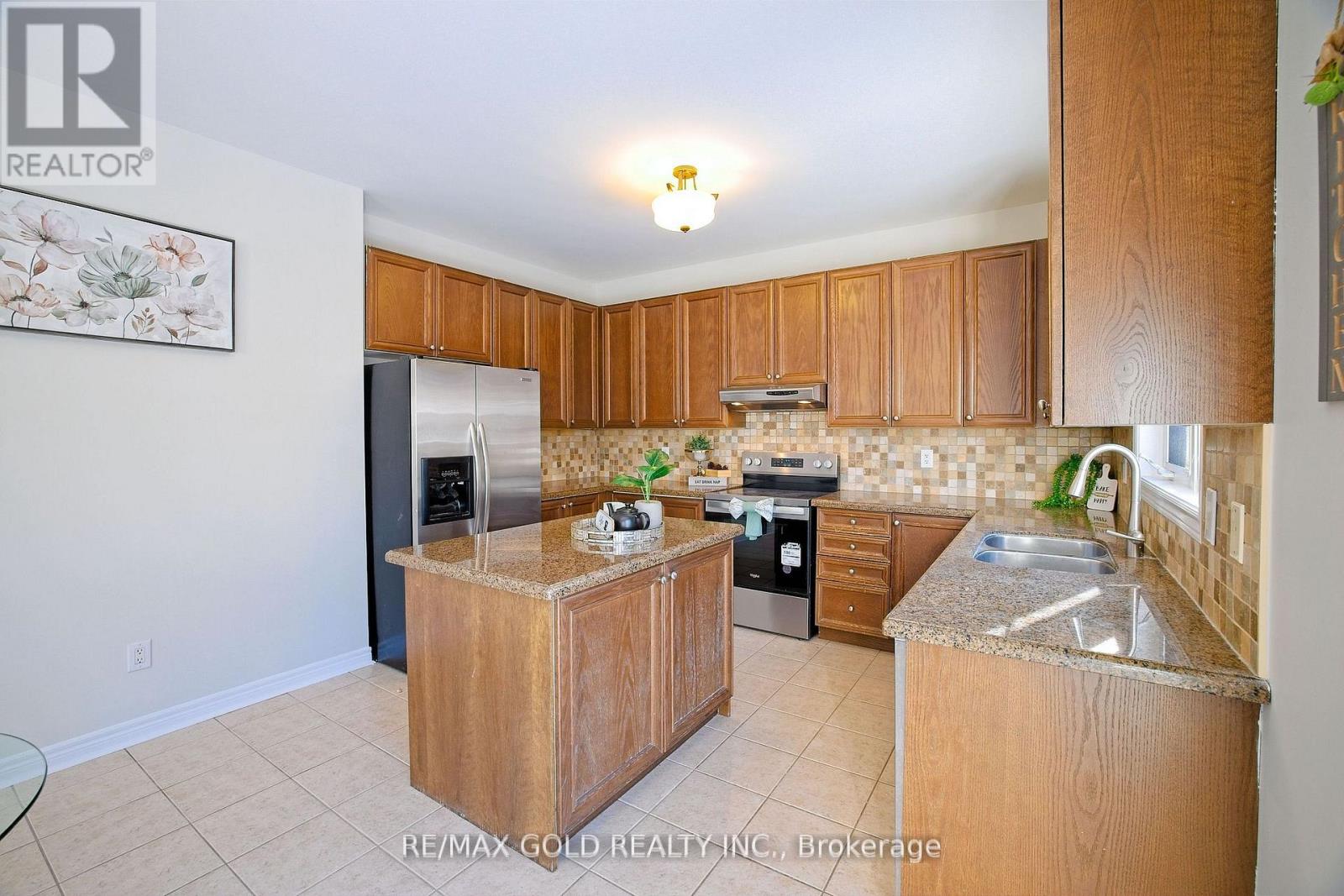 69 Calderstone Road, Brampton, Ontario  L6P 2A7 - Photo 10 - W12781652