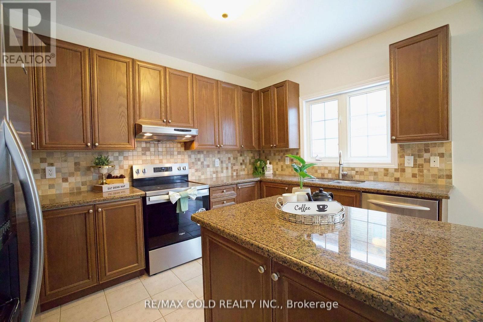 69 Calderstone Road, Brampton, Ontario  L6P 2A7 - Photo 12 - W12781652