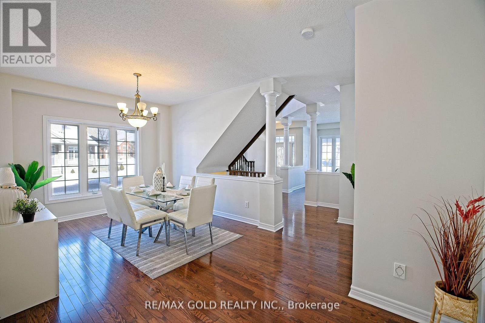 69 Calderstone Road, Brampton, Ontario  L6P 2A7 - Photo 6 - W12781652