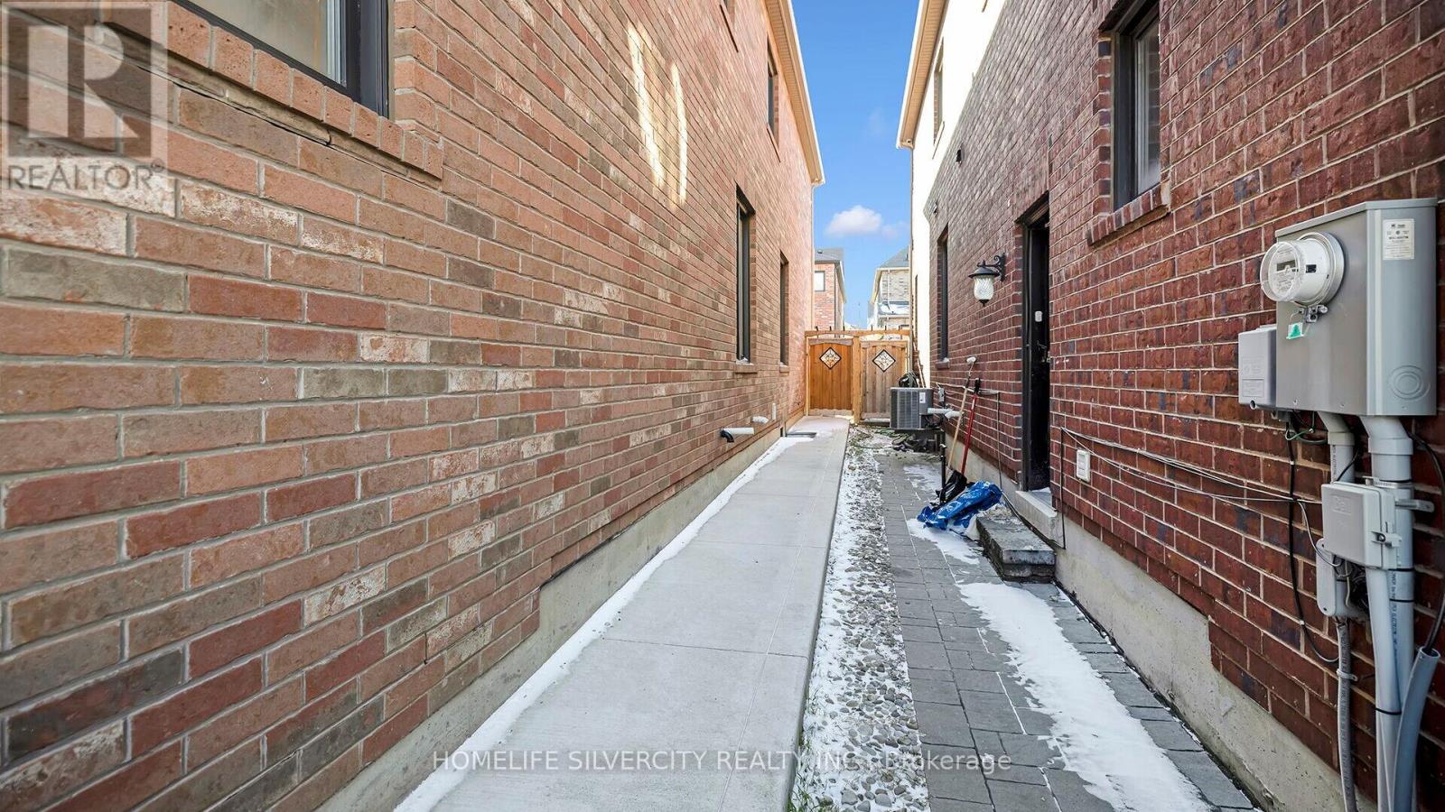 6 Andretti Crescent, Brampton, Ontario  L6X 0E4 - Photo 38 - W12781658