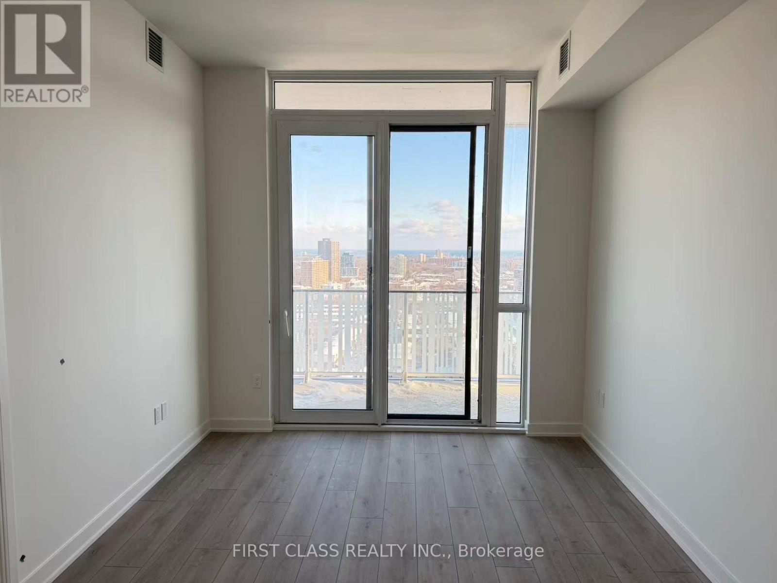 1613 - 1 Fairview Road E, Mississauga, Ontario  L5A 4C6 - Photo 11 - W12781664