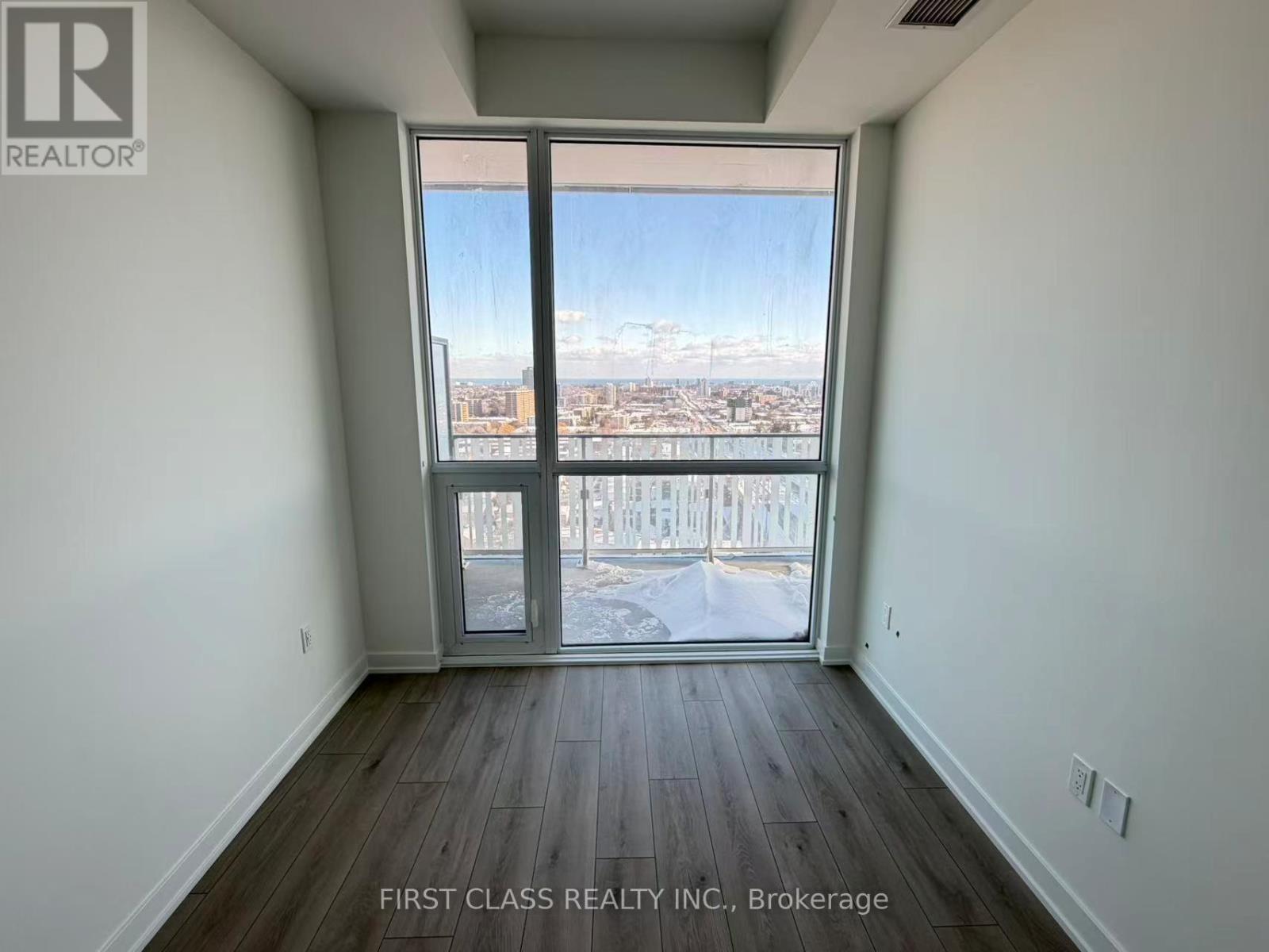 1613 - 1 Fairview Road E, Mississauga, Ontario  L5A 4C6 - Photo 7 - W12781664