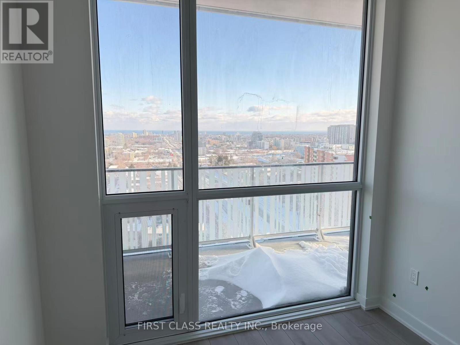 1613 - 1 Fairview Road E, Mississauga, Ontario  L5A 4C6 - Photo 8 - W12781664