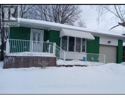 MAIN - 21 HUMHELLER ROAD, Toronto, Ontario