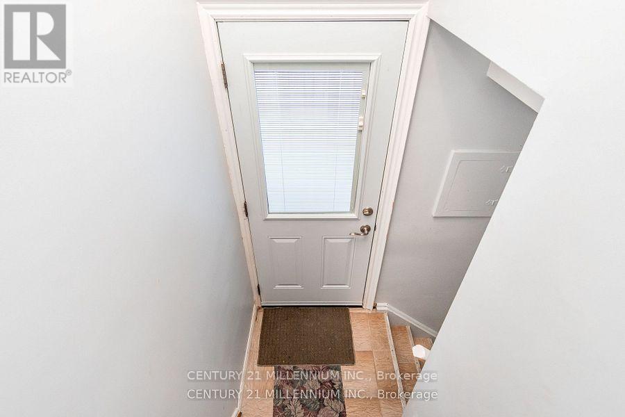 18 Margrath Place, Toronto, Ontario  M9C 4L2 - Photo 3 - W12781678