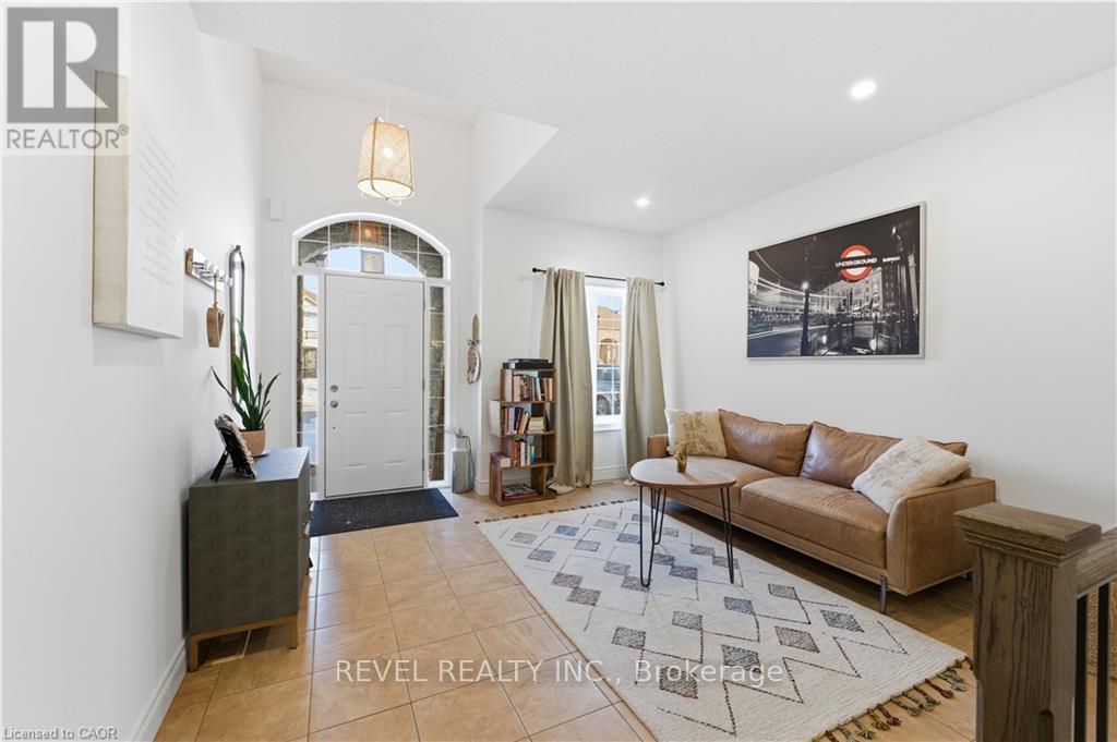 487 Glover Road, Hamilton, Ontario  L8E 5C6 - Photo 4 - X12781634