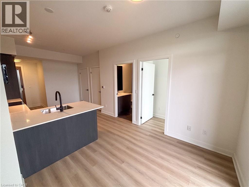 25 Wellington Street S Unit# 2004, Kitchener, Ontario  N2G 0G5 - Photo 15 - 40769236