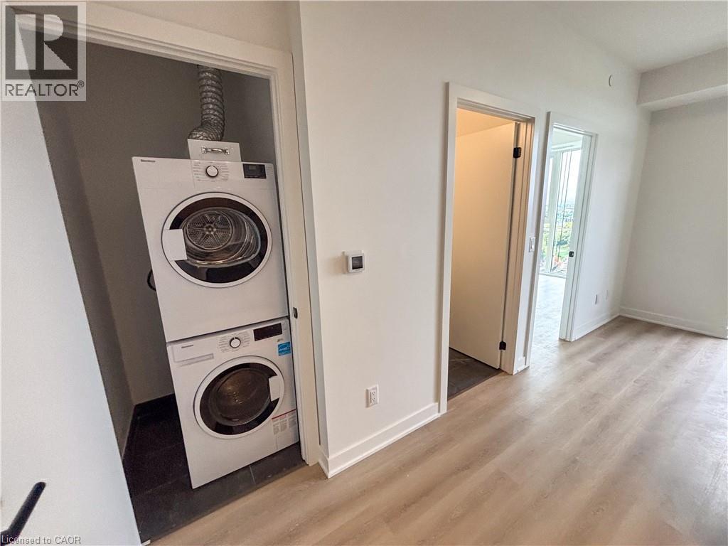 25 Wellington Street S Unit# 2004, Kitchener, Ontario  N2G 0G5 - Photo 11 - 40769236