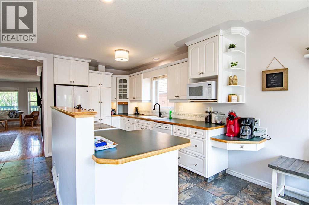 5008 41 Street, Sylvan Lake, Alberta  T4S 1B9 - Photo 11 - A2285838