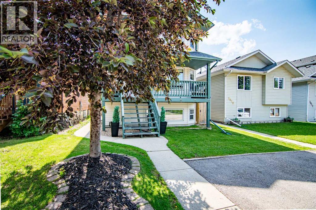 5008 41 Street, Sylvan Lake, Alberta  T4S 1B9 - Photo 3 - A2285838