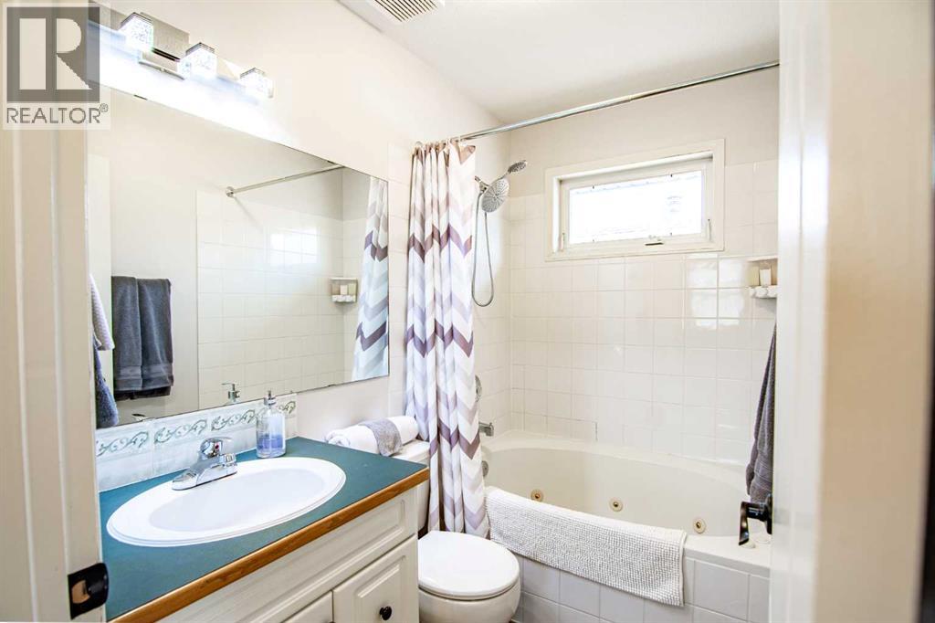 5008 41 Street, Sylvan Lake, Alberta  T4S 1B9 - Photo 21 - A2285838