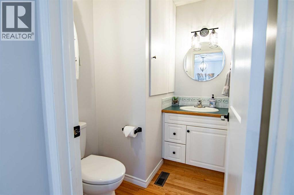 5008 41 Street, Sylvan Lake, Alberta  T4S 1B9 - Photo 25 - A2285838