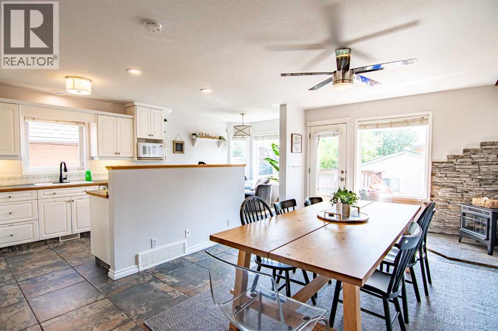 5008 41 Street, Sylvan Lake, Alberta  T4S 1B9 - Photo 9 - A2285838