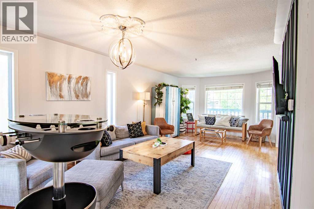 5008 41 Street, Sylvan Lake, Alberta  T4S 1B9 - Photo 8 - A2285838