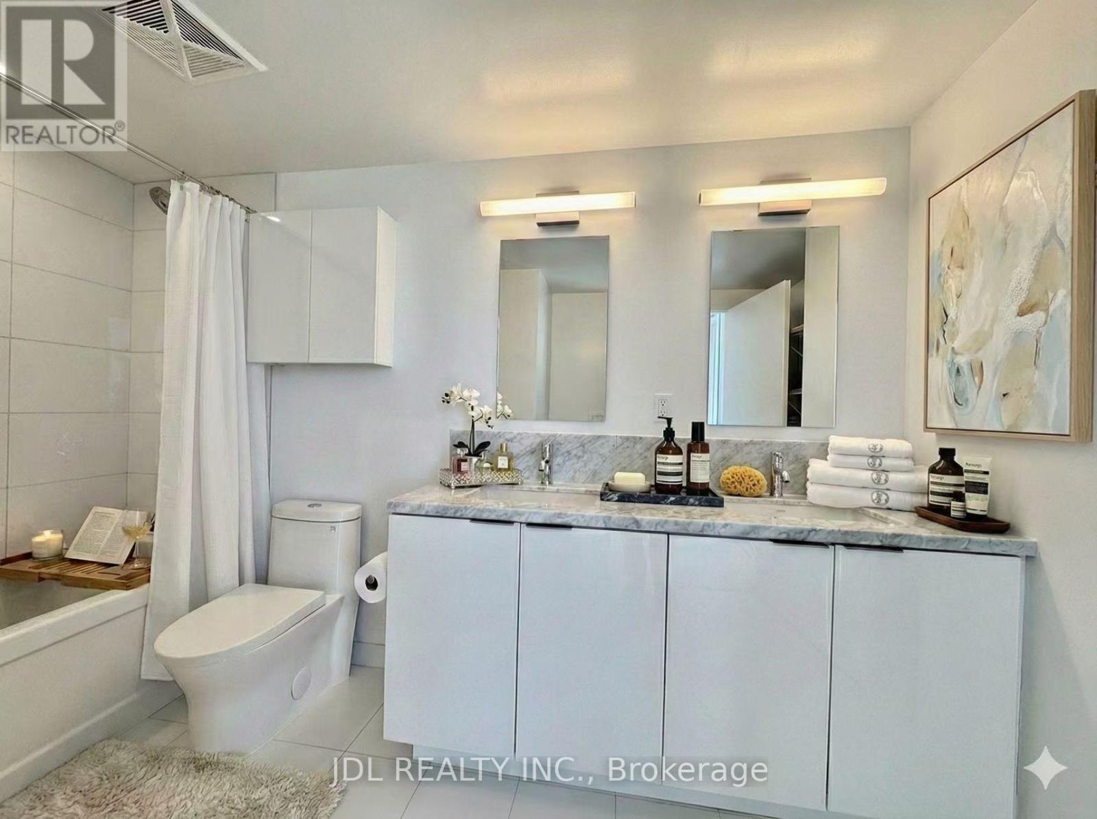 3709 - 238 Simcoe Street, Toronto, Ontario  M5T 0E2 - Photo 7 - C12781242