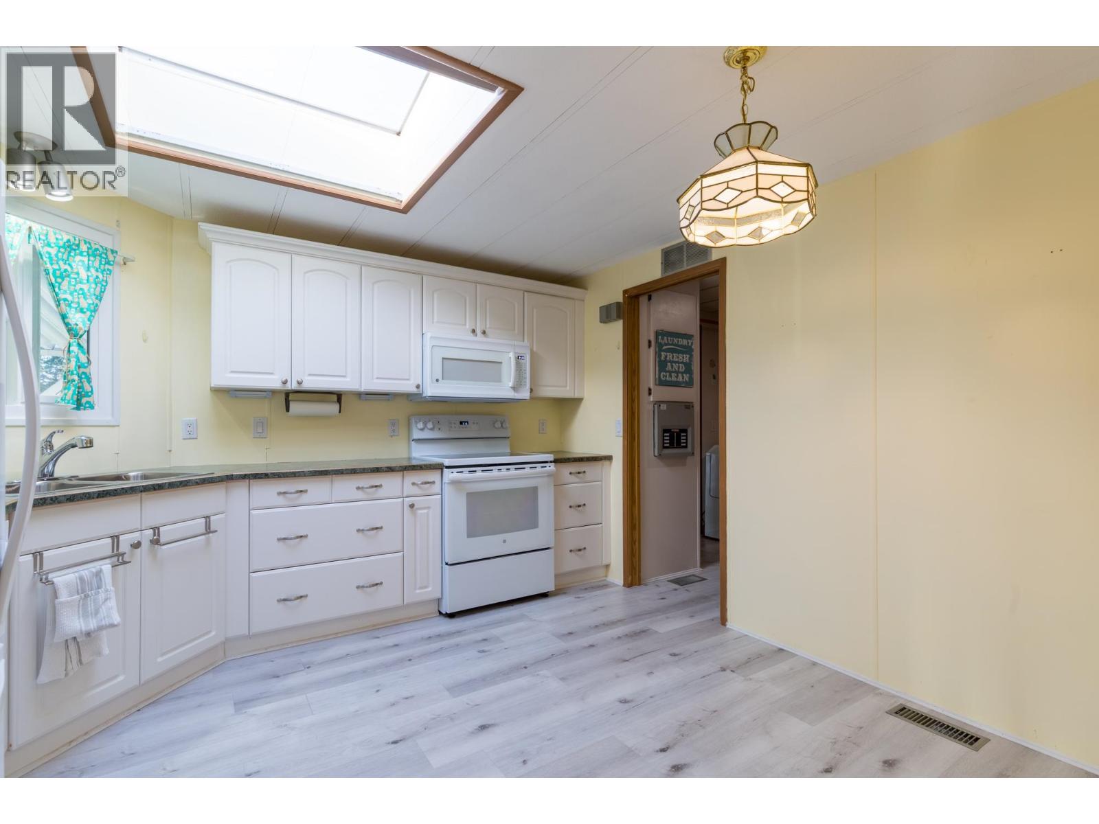 107 145 King Edwards Street, Coquitlam, British Columbia  V3K 6L9 - Photo 8 - R3088735