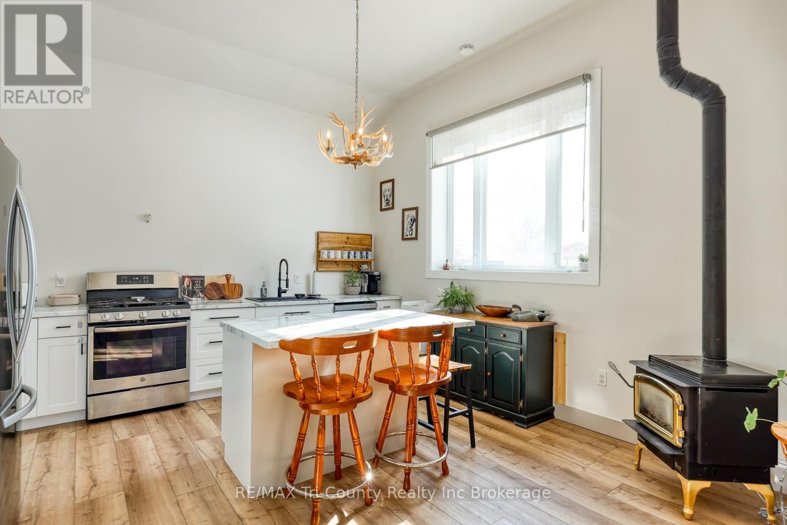 53 Wellington Street, Bayham, Ontario  N0J 1T0 - Photo 8 - X12778514